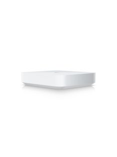   UBiQUiTi Vezetékes Router Gateway  4x2,5Gbit (LAN) + 1x2,5Gbit (WAN), IPS/IDS védelem, OpenVPN, Asztali - UXG-MAX